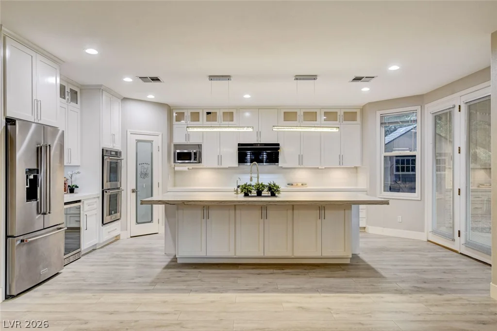 7771 High Chaparral, Las Vegas, NV 89113
