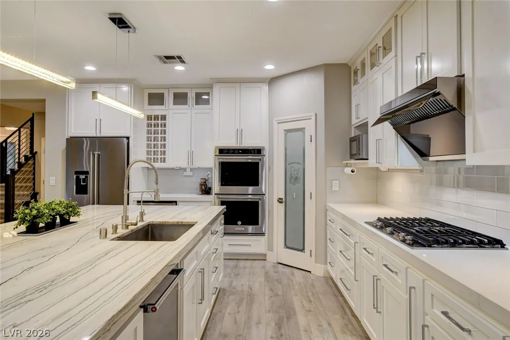 7771 High Chaparral, Las Vegas, NV 89113