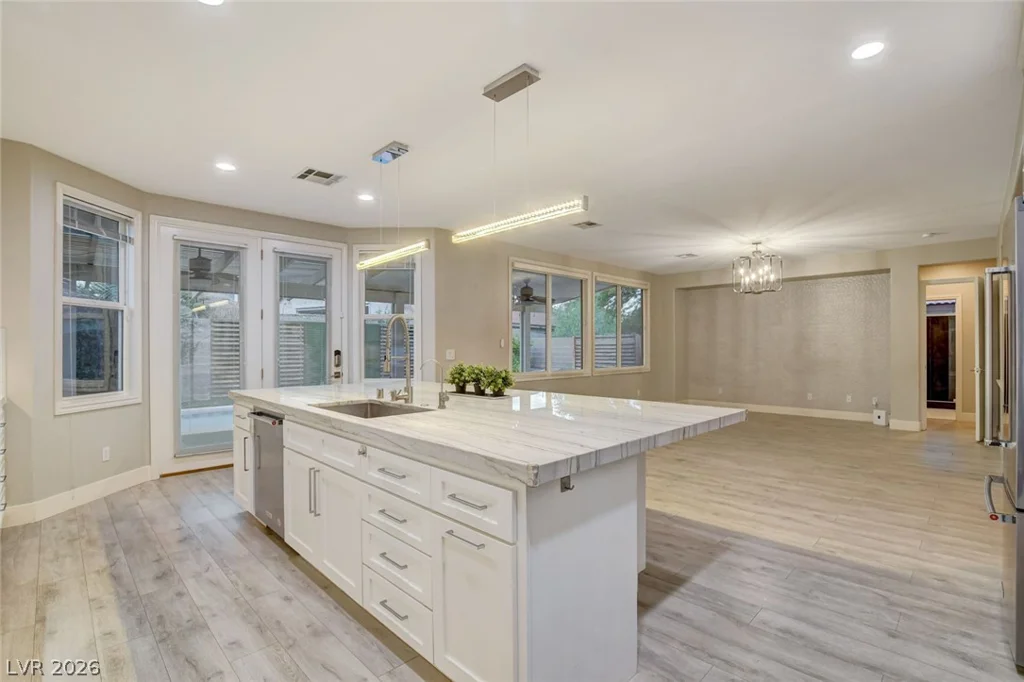 7771 High Chaparral, Las Vegas, NV 89113