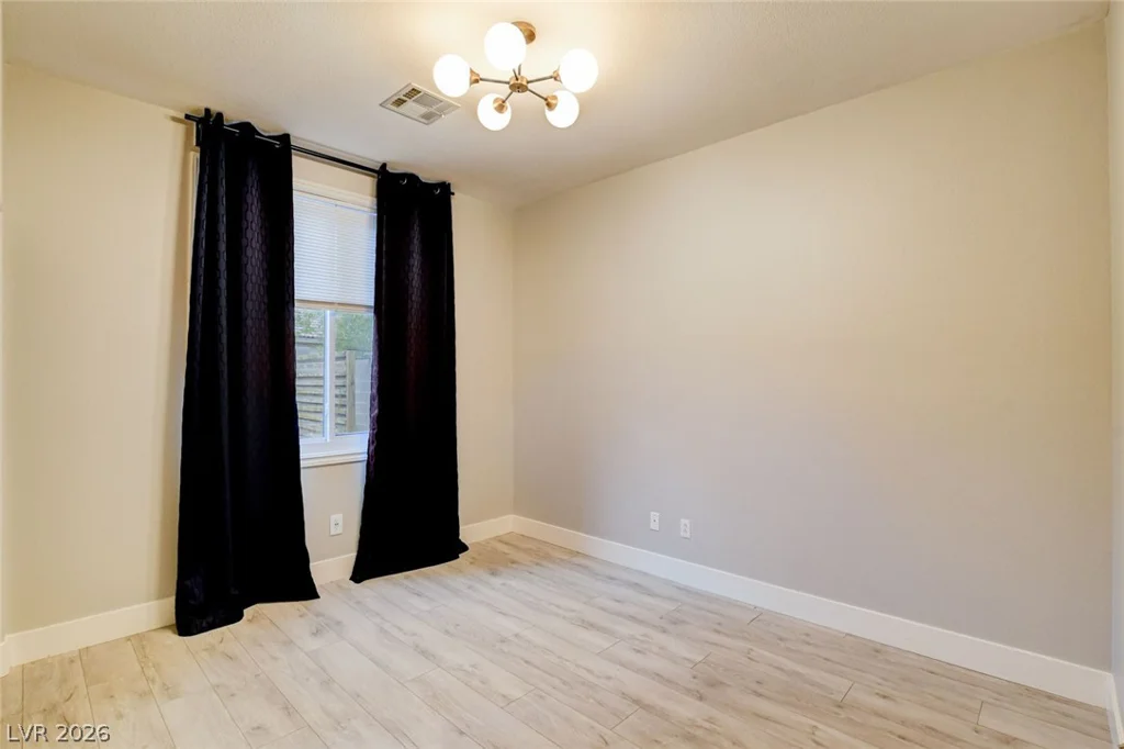 7771 High Chaparral, Las Vegas, NV 89113