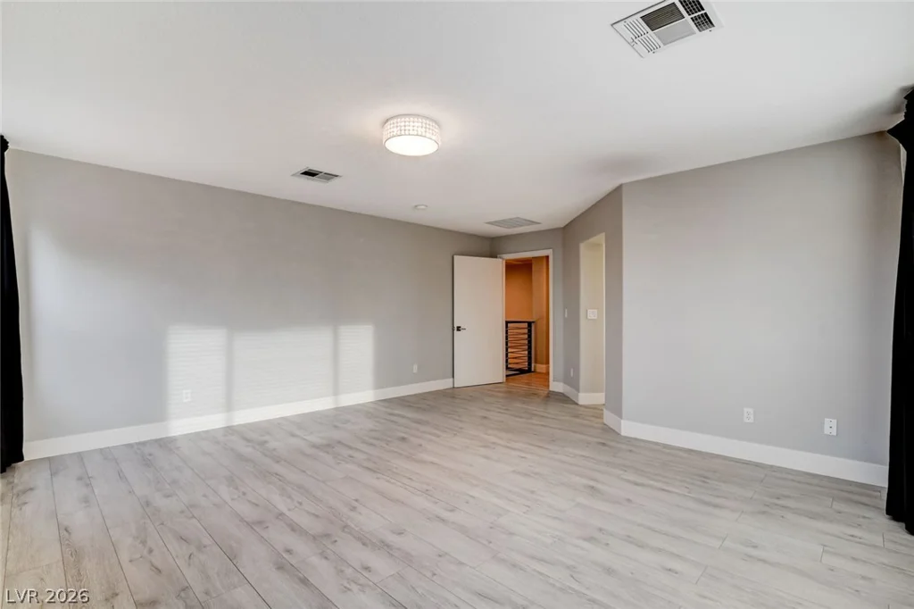 7771 High Chaparral, Las Vegas, NV 89113