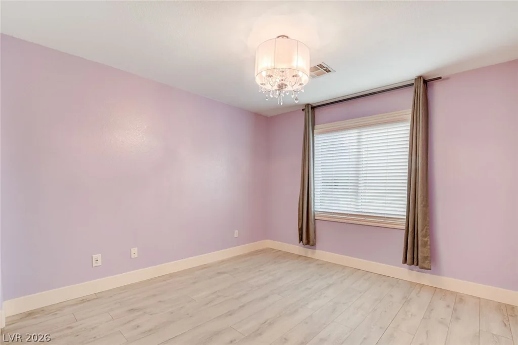 7771 High Chaparral, Las Vegas, NV 89113