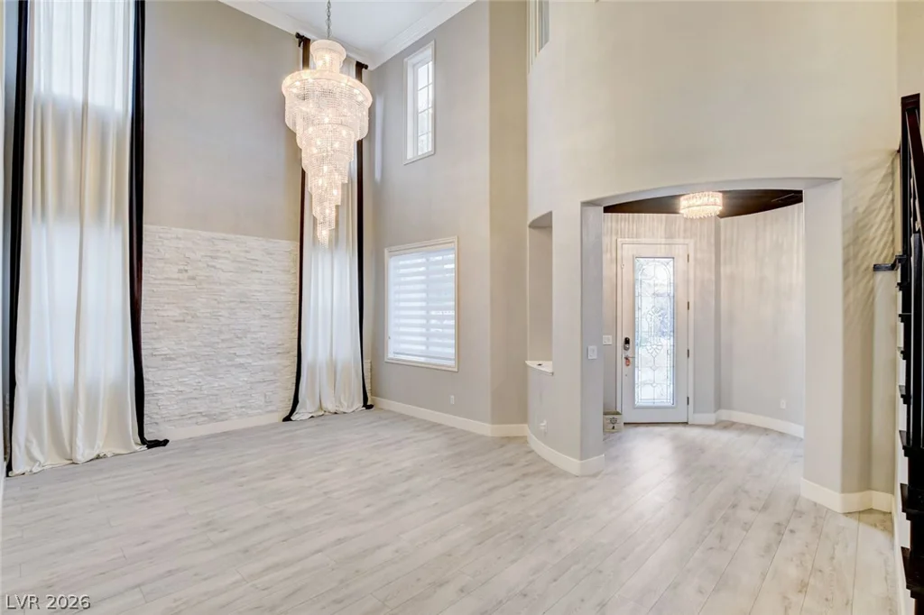 7771 High Chaparral, Las Vegas, NV 89113