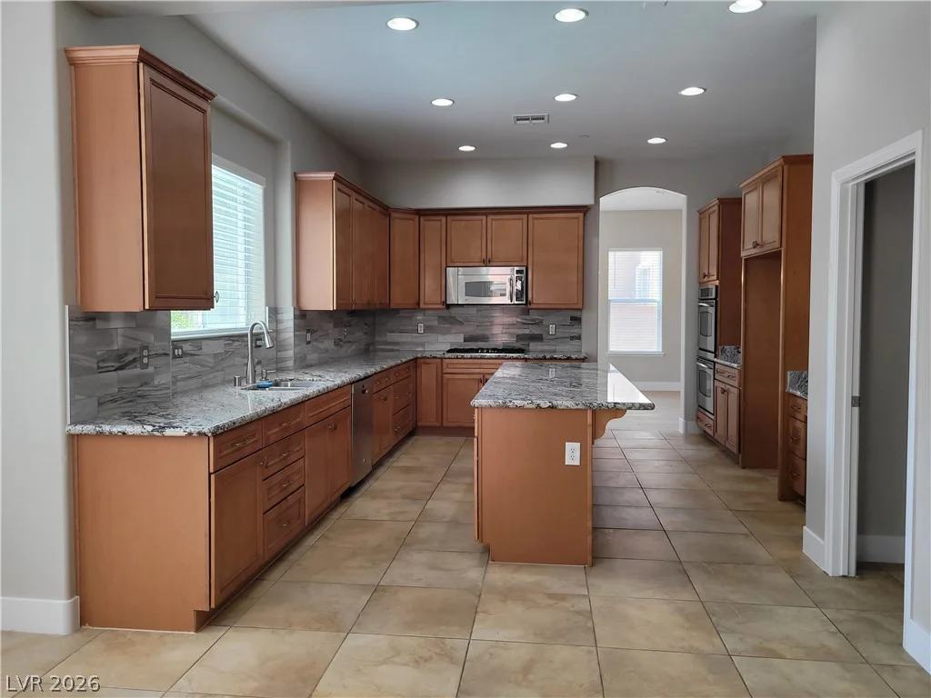 3721 White Lion, North Las Vegas, NV 89084
