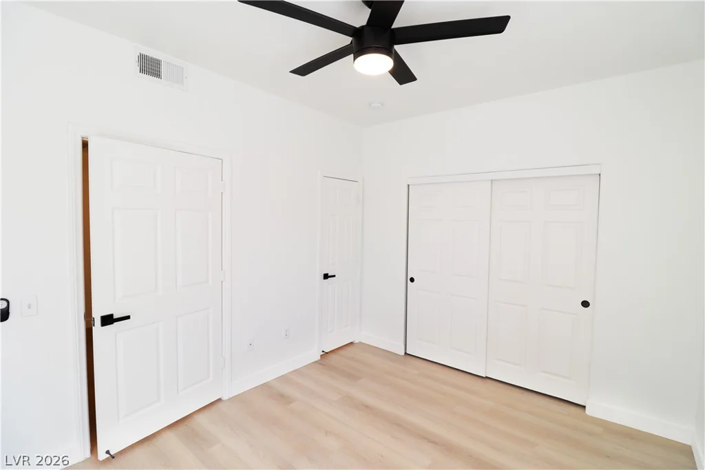5225 Reno, Las Vegas, NV 89118