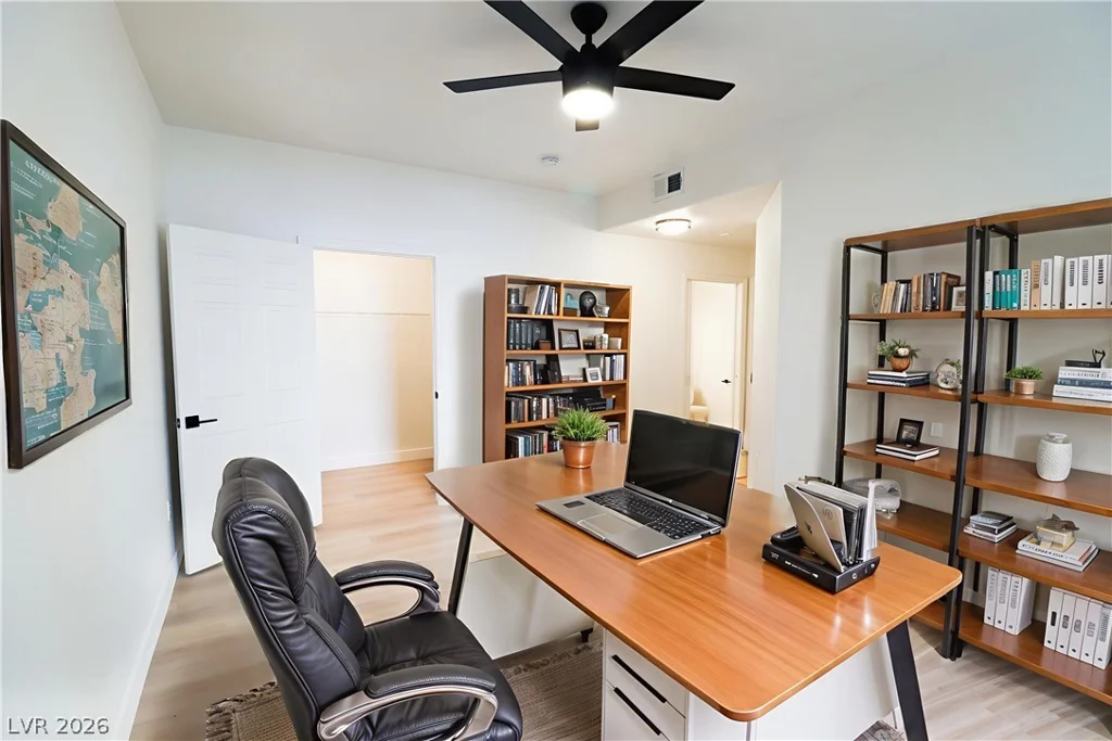 5225 Reno, Las Vegas, NV 89118