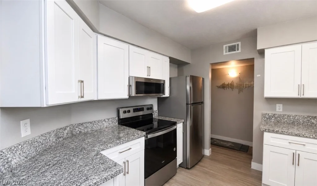 3151 Soaring Gulls, Las Vegas, NV 89128