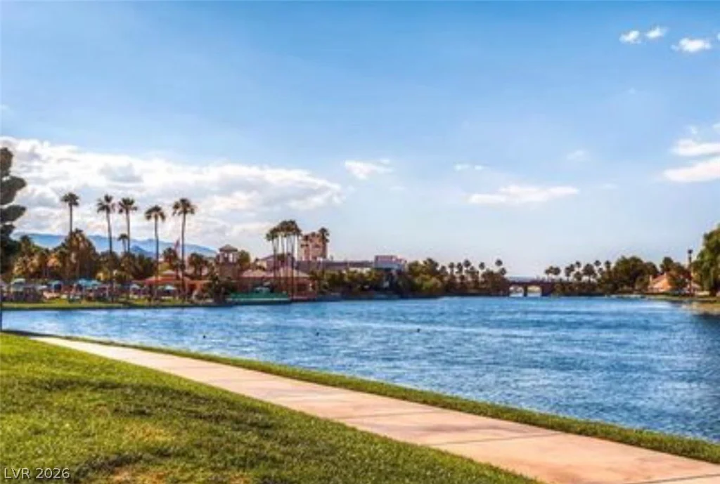 3151 Soaring Gulls, Las Vegas, NV 89128