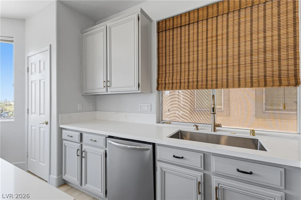 316 Silver Grove, Las Vegas, NV 89144