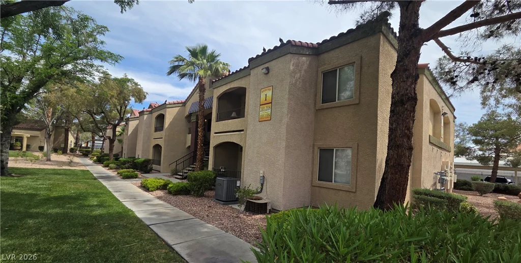 7885 Flamingo, Las Vegas, NV 89147
