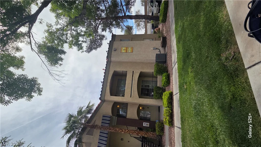 7885 Flamingo, Las Vegas, NV 89147