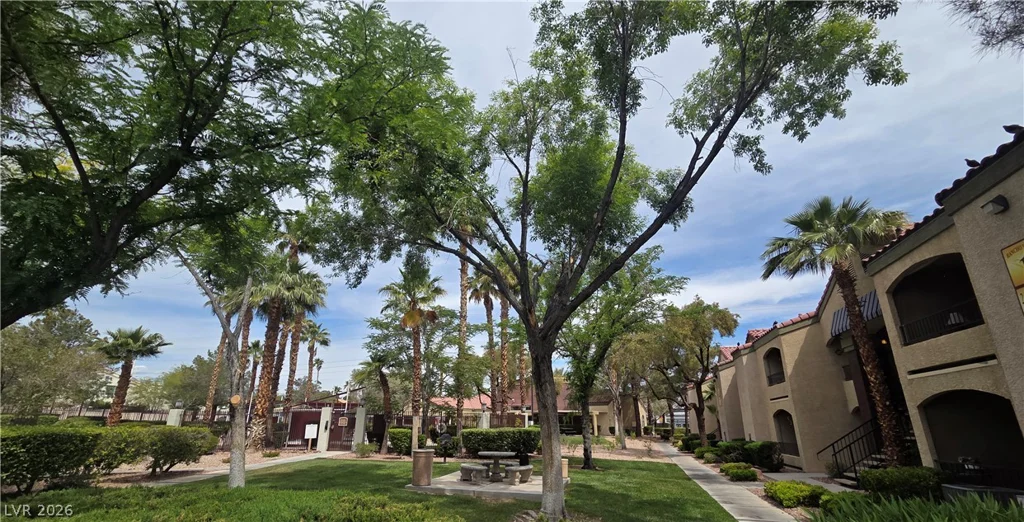 7885 Flamingo, Las Vegas, NV 89147