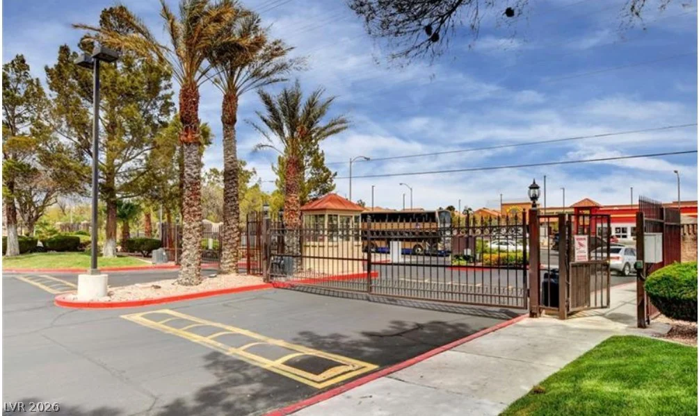 7885 Flamingo, Las Vegas, NV 89147