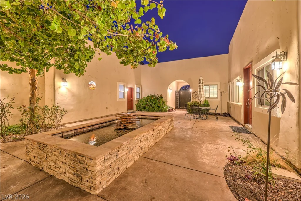 3910 Pebble, Las Vegas, NV 89139
