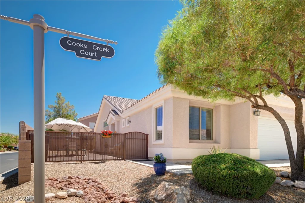 138 Cooks Creek, Las Vegas, NV 89148