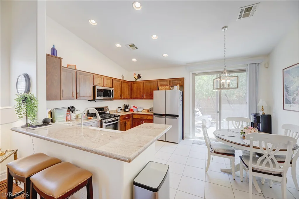 138 Cooks Creek, Las Vegas, NV 89148
