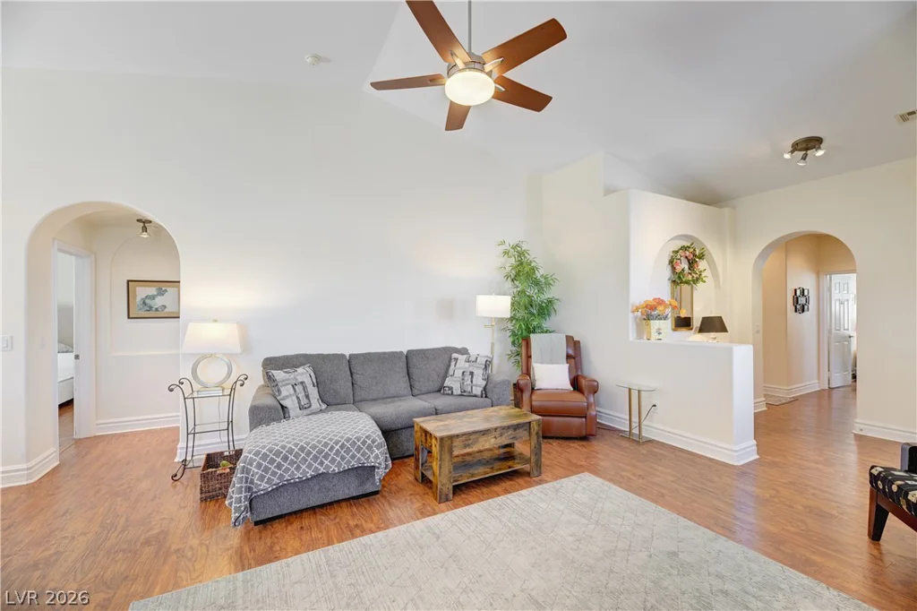 138 Cooks Creek, Las Vegas, NV 89148