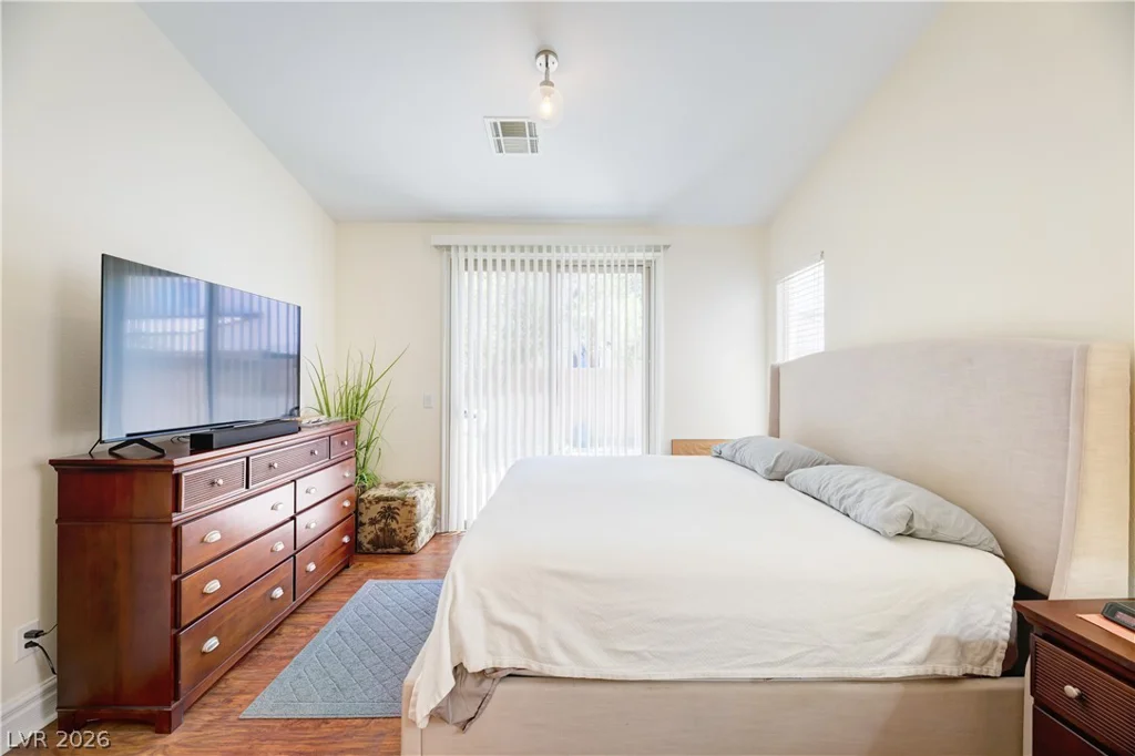 138 Cooks Creek, Las Vegas, NV 89148