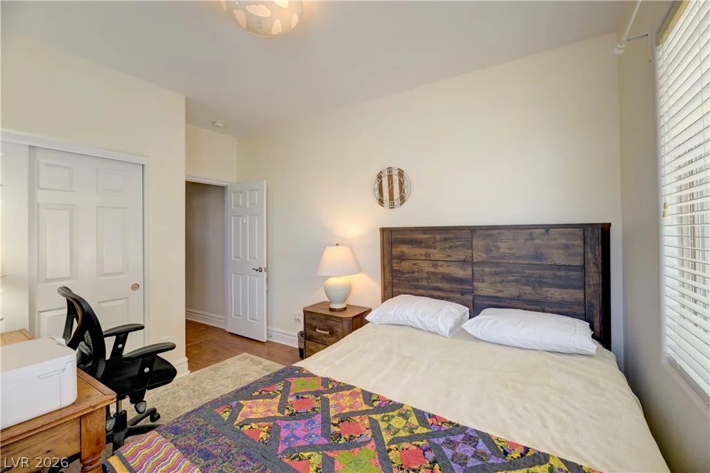 138 Cooks Creek, Las Vegas, NV 89148