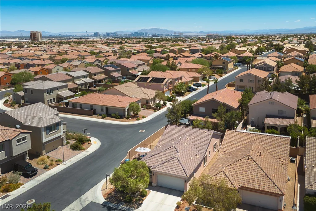 138 Cooks Creek, Las Vegas, NV 89148
