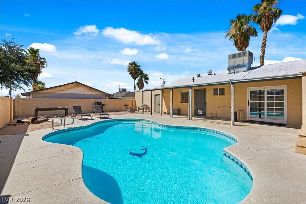 115 Ivy, Henderson, NV 89015