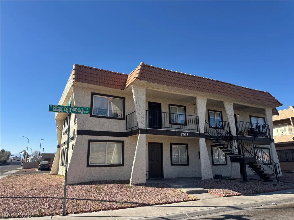 1705 Breckenwood, Las Vegas, NV 89115