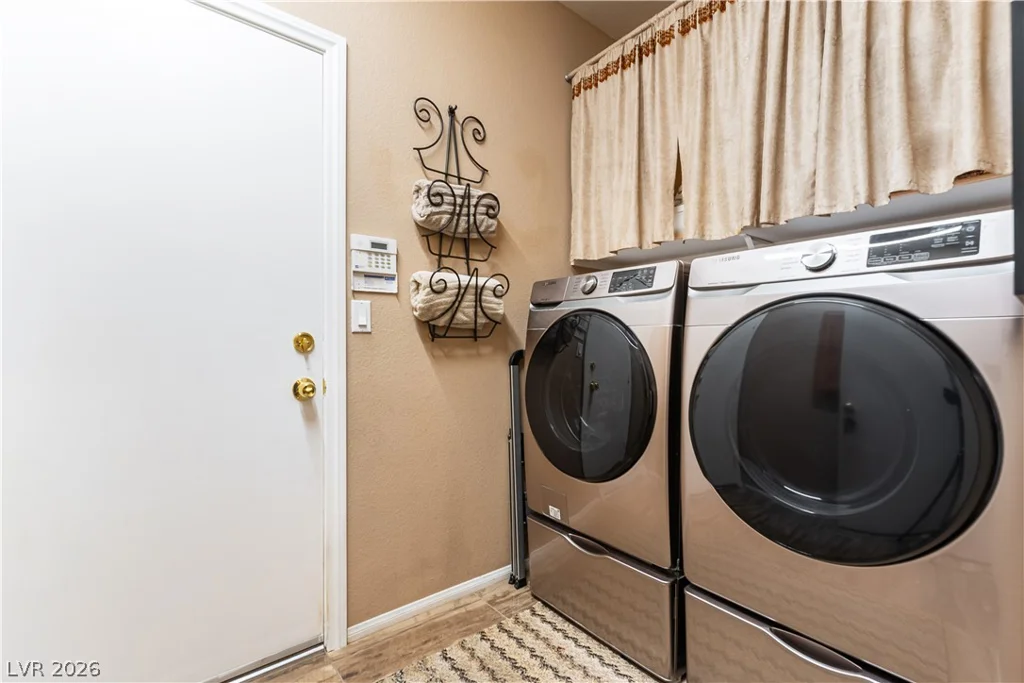 328 Autumn Palace, Las Vegas, NV 89144