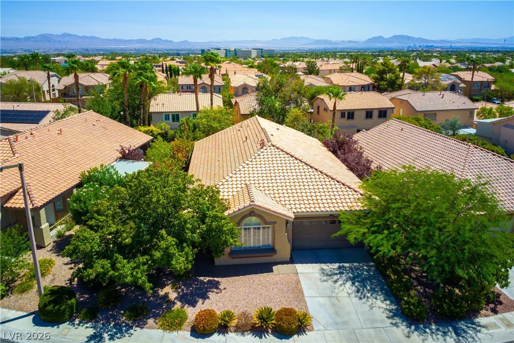 328 Autumn Palace, Las Vegas, NV 89144