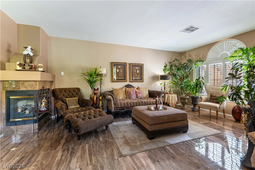 328 Autumn Palace, Las Vegas, NV 89144
