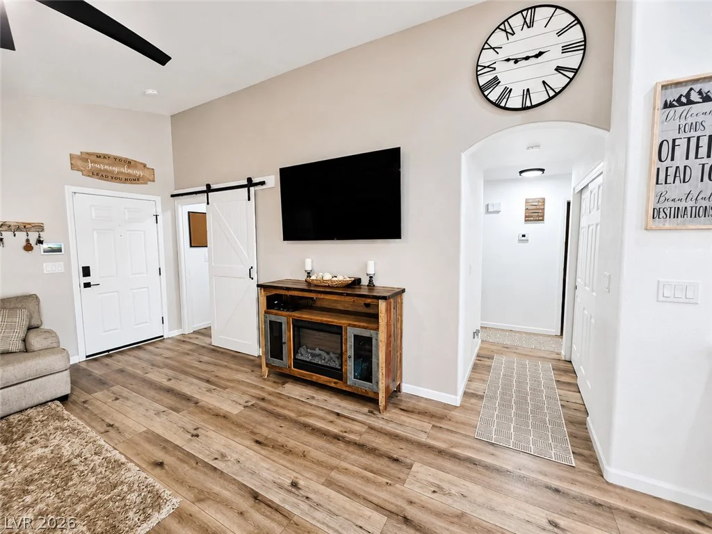 7476 Flowing Stream, Las Vegas, NV 89131