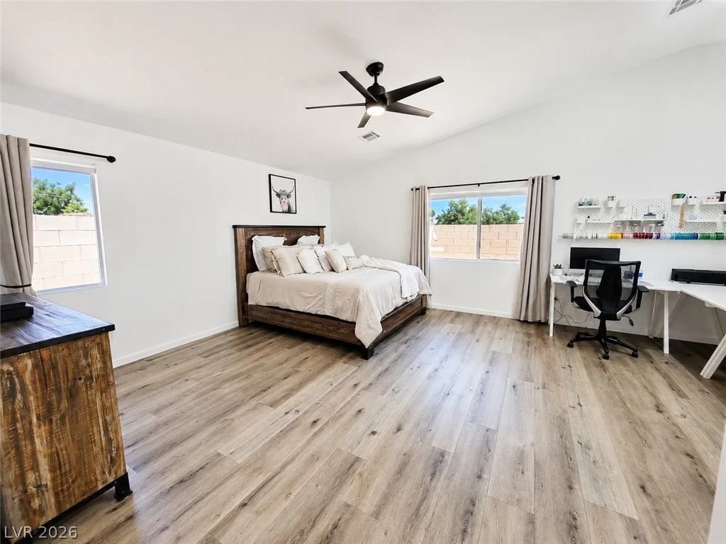 7476 Flowing Stream, Las Vegas, NV 89131