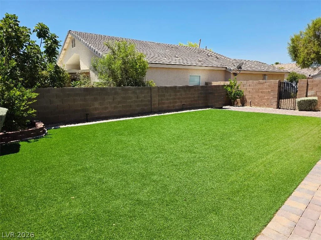 7476 Flowing Stream, Las Vegas, NV 89131