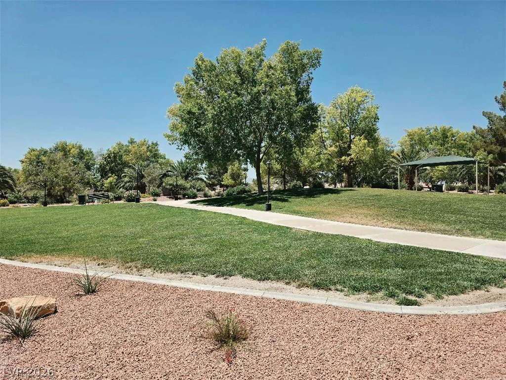 7476 Flowing Stream, Las Vegas, NV 89131