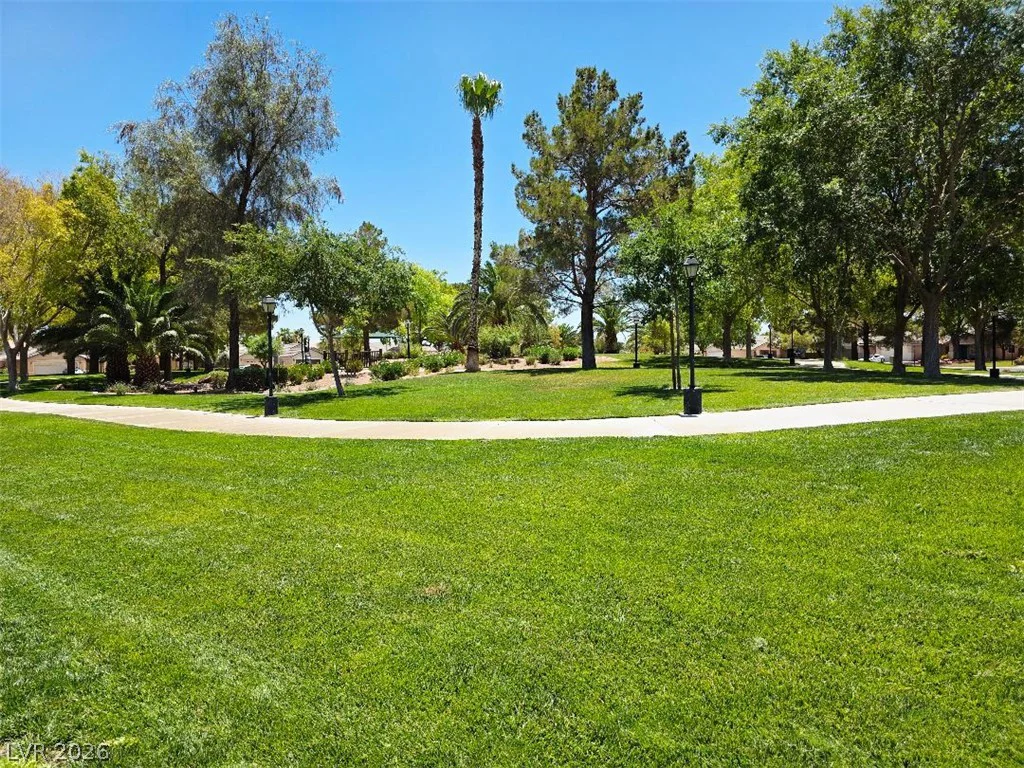 7476 Flowing Stream, Las Vegas, NV 89131