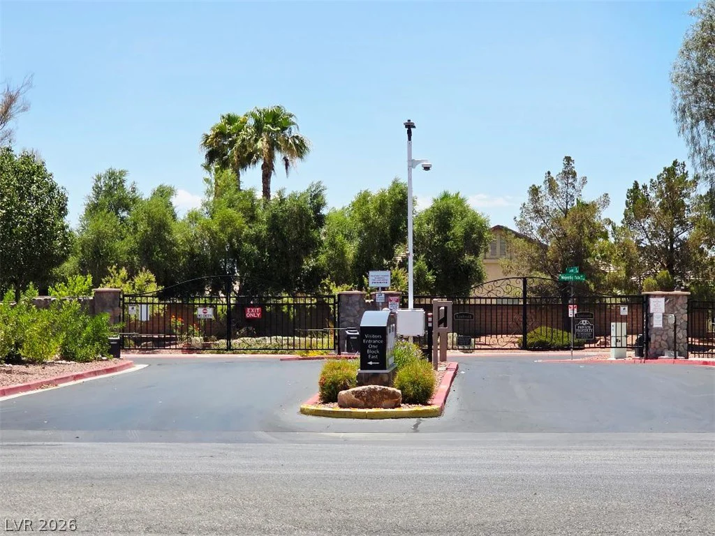 7476 Flowing Stream, Las Vegas, NV 89131