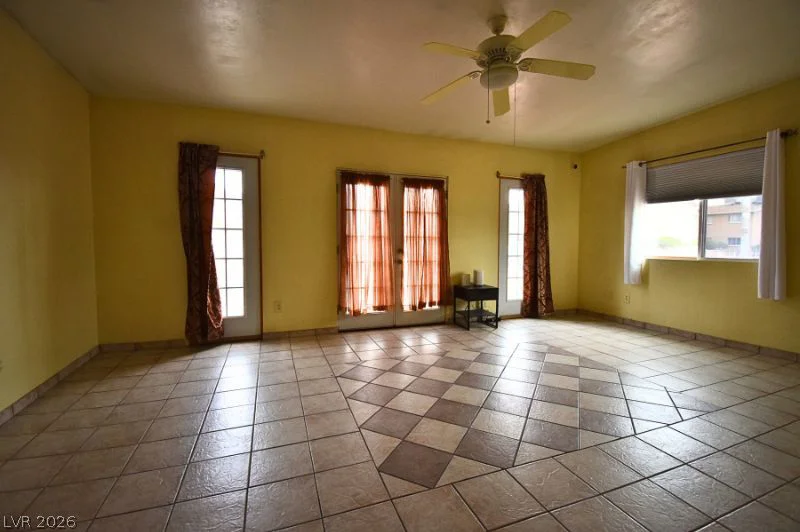 2212 Wengert, Las Vegas, NV 89104