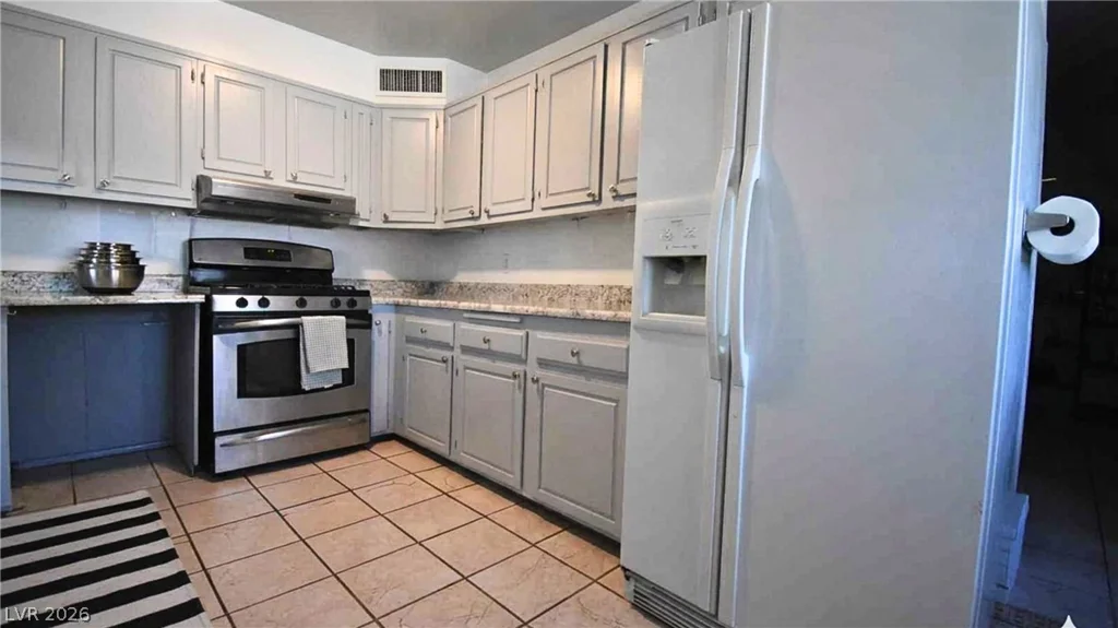2212 Wengert, Las Vegas, NV 89104