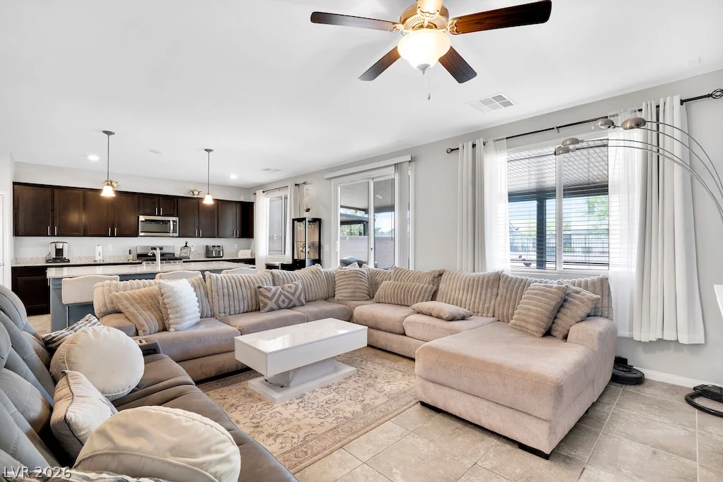 7645 Rosebark Cliffs, North Las Vegas, NV 89084