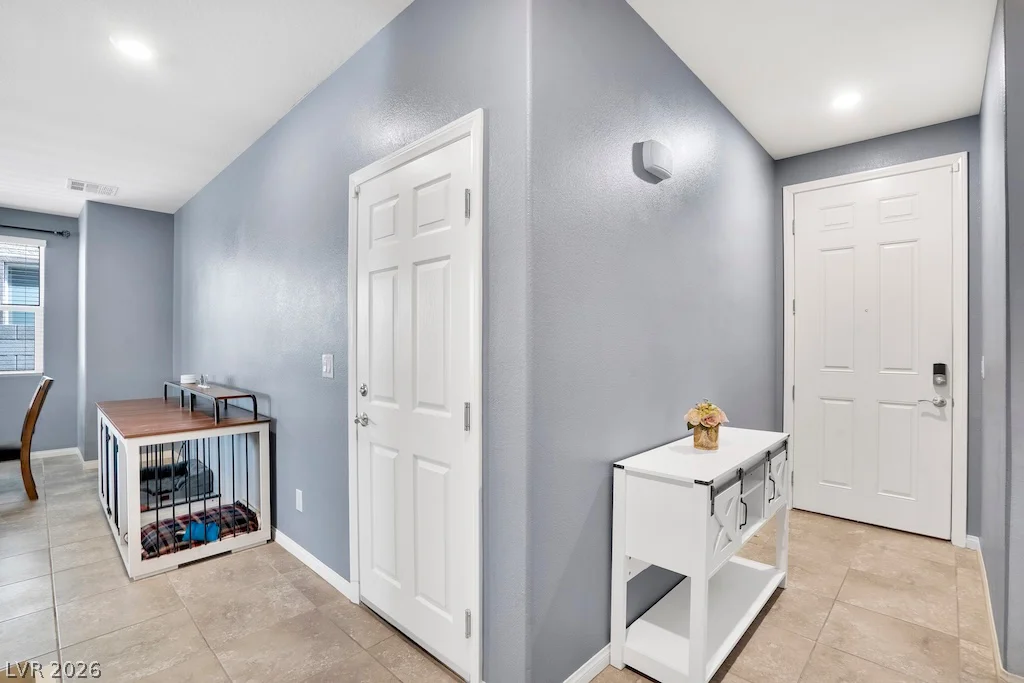 7645 Rosebark Cliffs, North Las Vegas, NV 89084