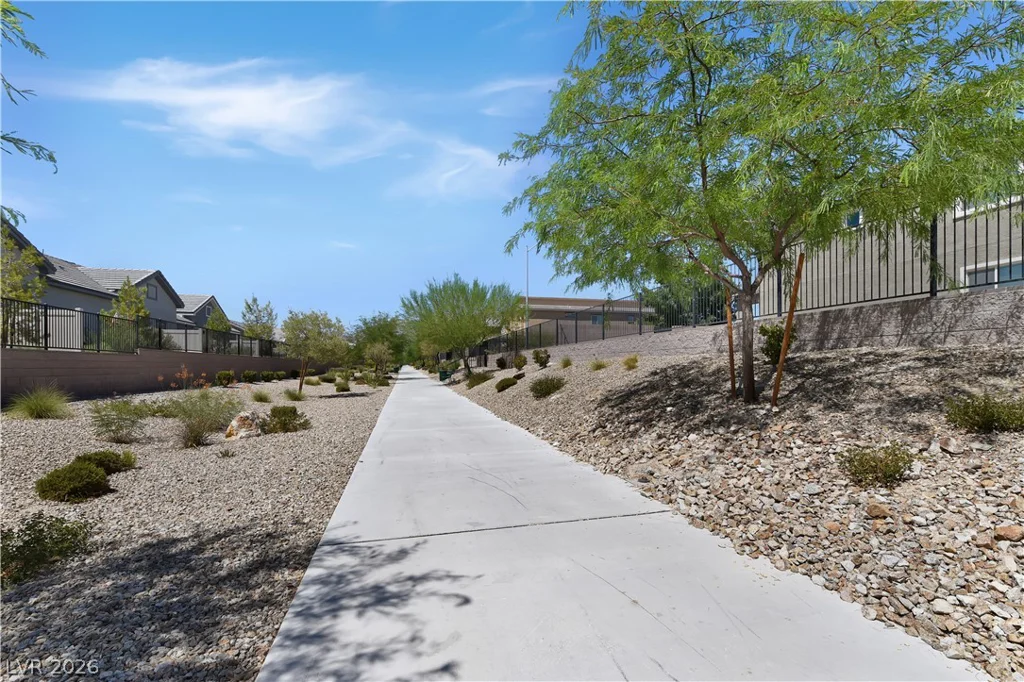 7645 Rosebark Cliffs, North Las Vegas, NV 89084