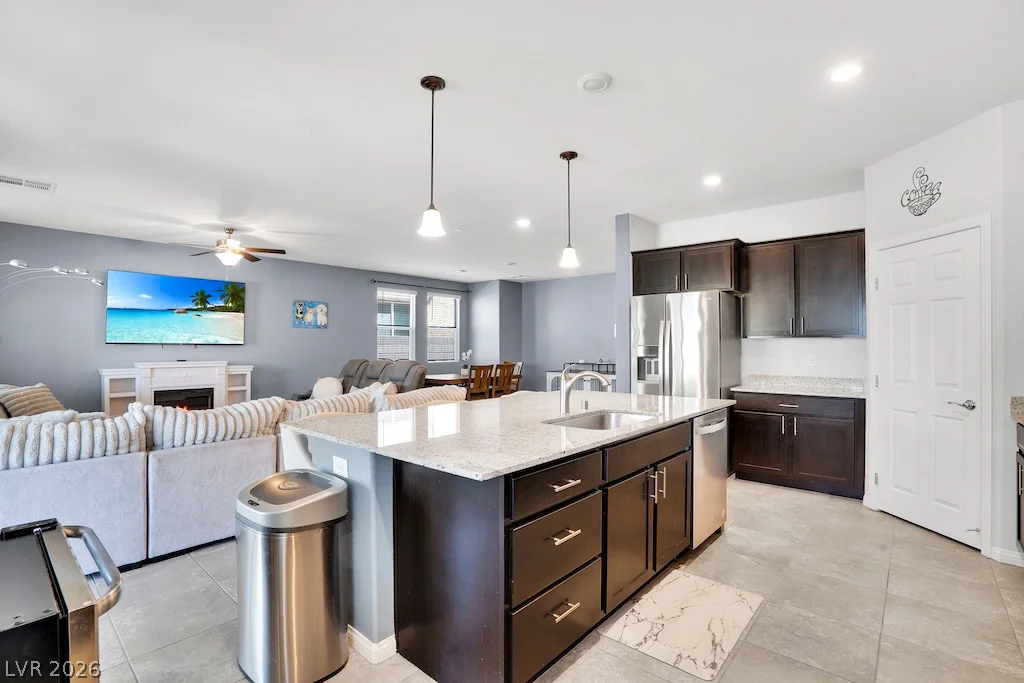 7645 Rosebark Cliffs, North Las Vegas, NV 89084