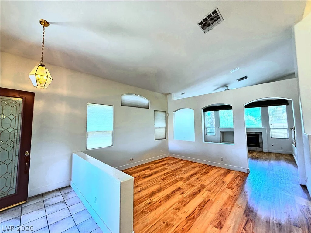 10225 Red Bridge, Las Vegas, NV 89134