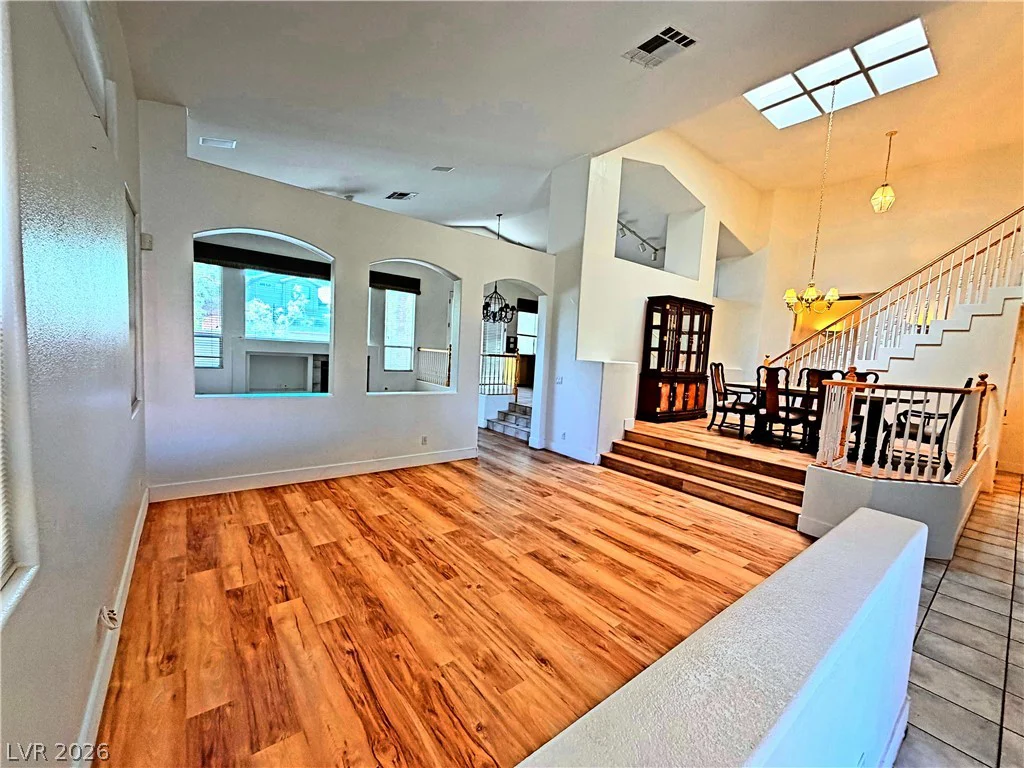10225 Red Bridge, Las Vegas, NV 89134