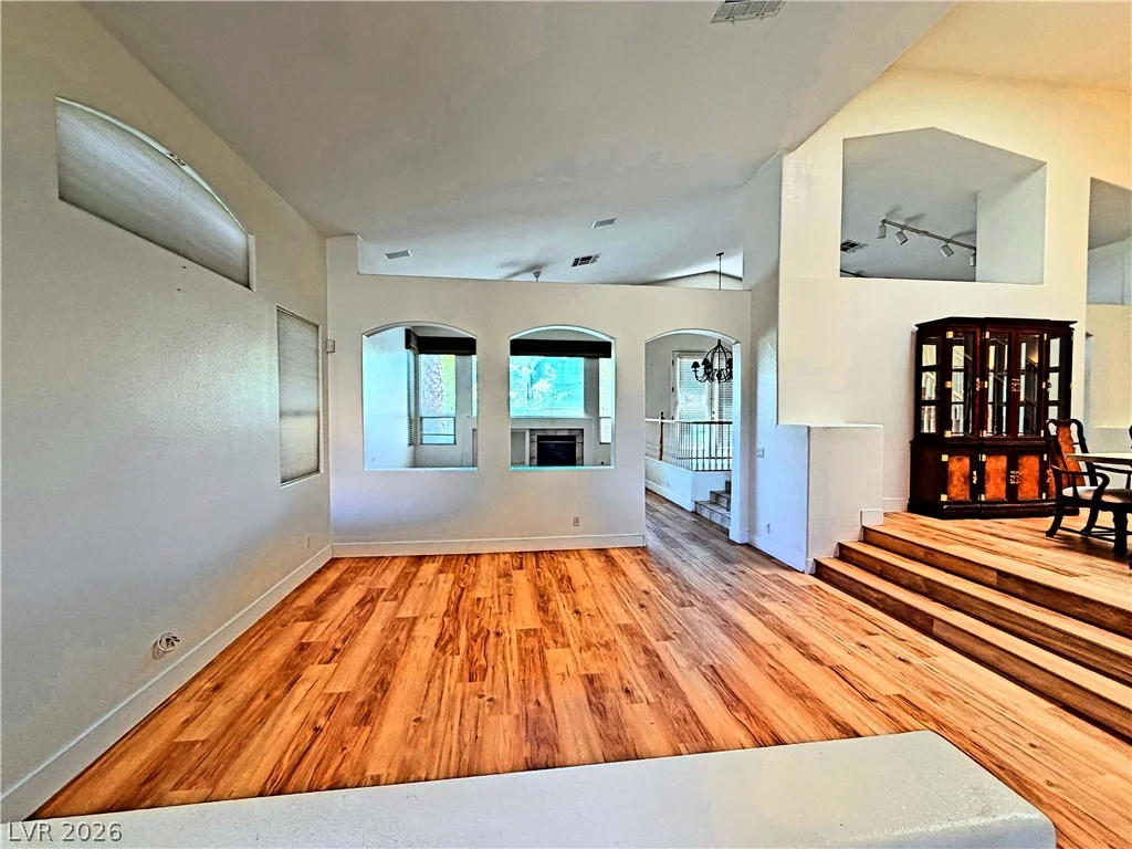 10225 Red Bridge, Las Vegas, NV 89134