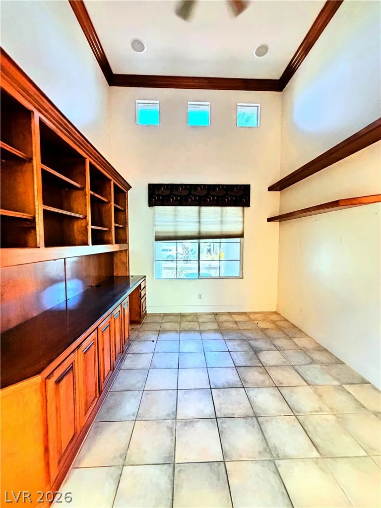 10225 Red Bridge, Las Vegas, NV 89134