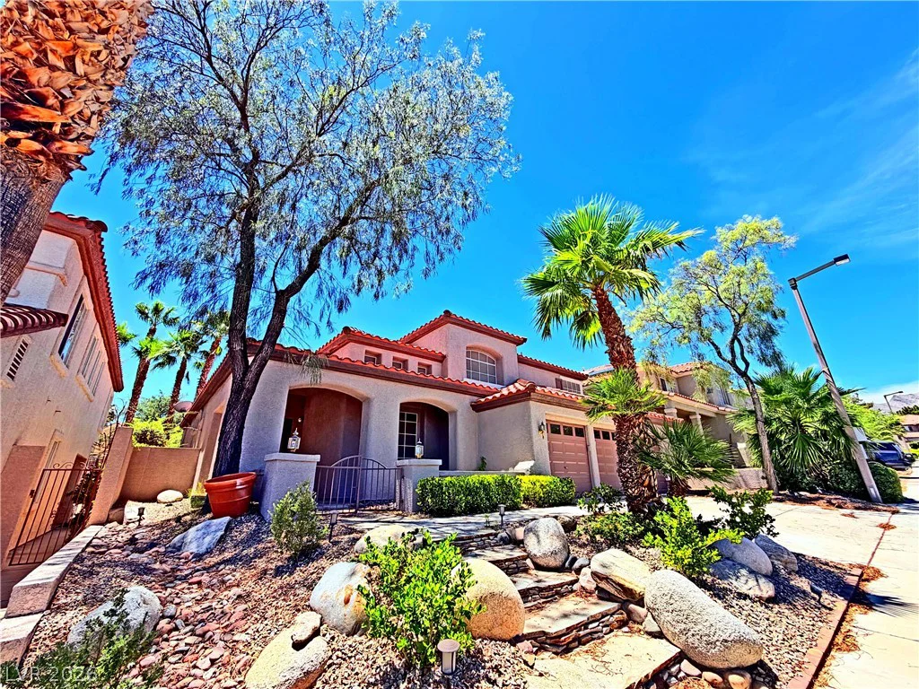 10225 Red Bridge, Las Vegas, NV 89134