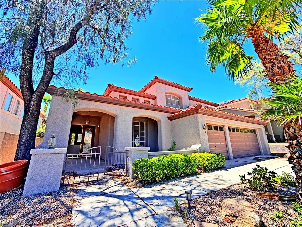 10225 Red Bridge, Las Vegas, NV 89134