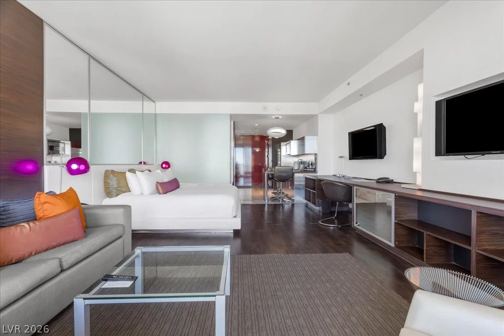 4381 Flamingo, Las Vegas, NV 89103
