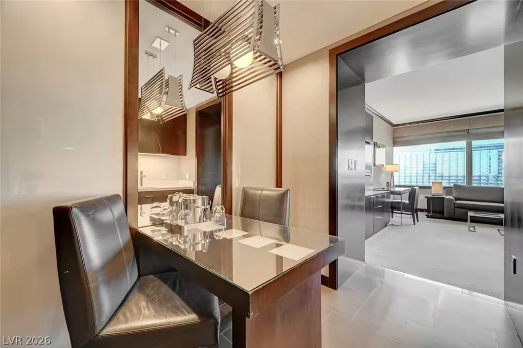 2600 Harmon, Las Vegas, NV 89158