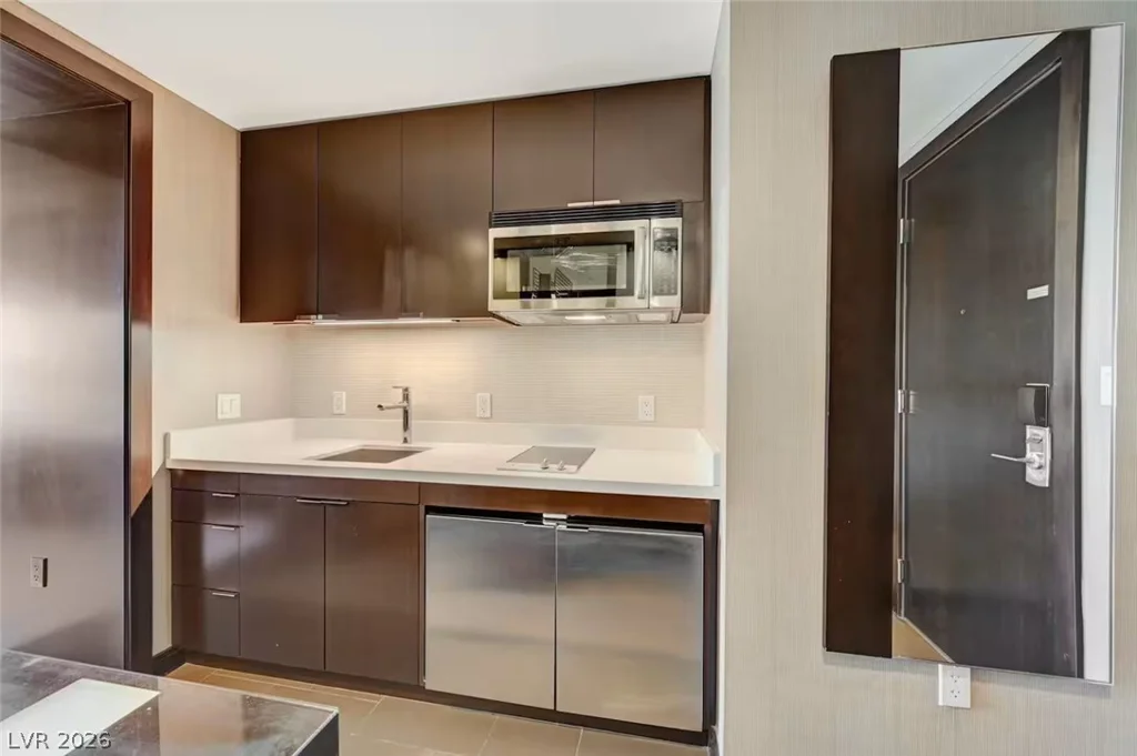 2600 Harmon, Las Vegas, NV 89158